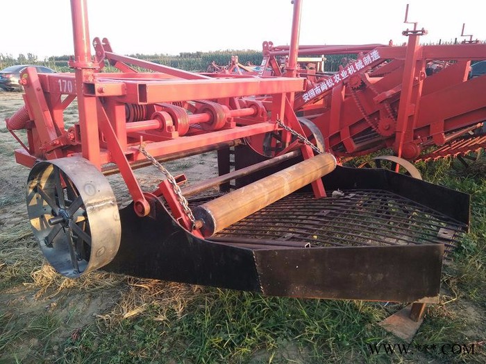 尚锐 板蓝根收获机 140型图3