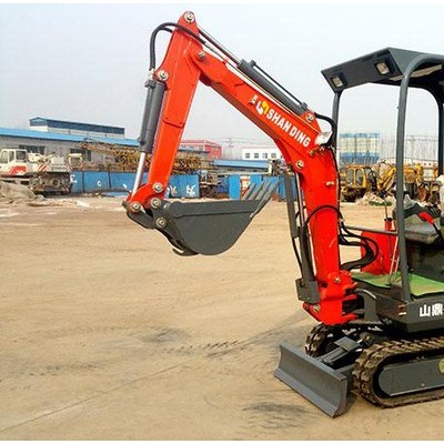 山东挖山药机  山鼎小型挖掘机  **  冰点价格