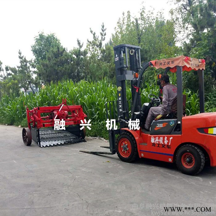 邢台太子参收获机 丹参药材收获机 辣根药材挖掘机 小型收获机融兴厂址图2