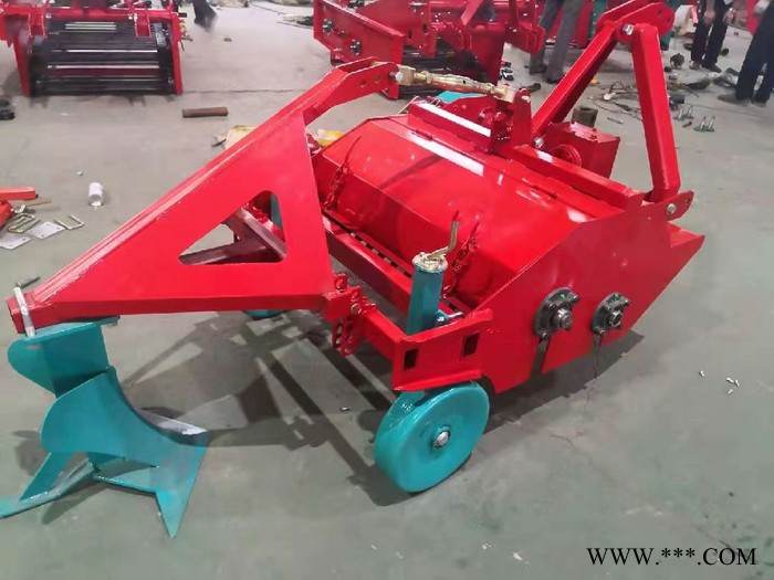 红薯收获机图片挖红薯的机器 红薯收获机图片 地瓜秧子粉碎机 起柴胡的机器设备图2