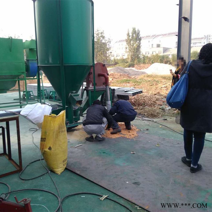 板蓝根葛根山药中药粉碎搅拌机 鱼饲料搅拌机价格 调味品搅拌机 树枝果木粉碎搅拌一体机图4