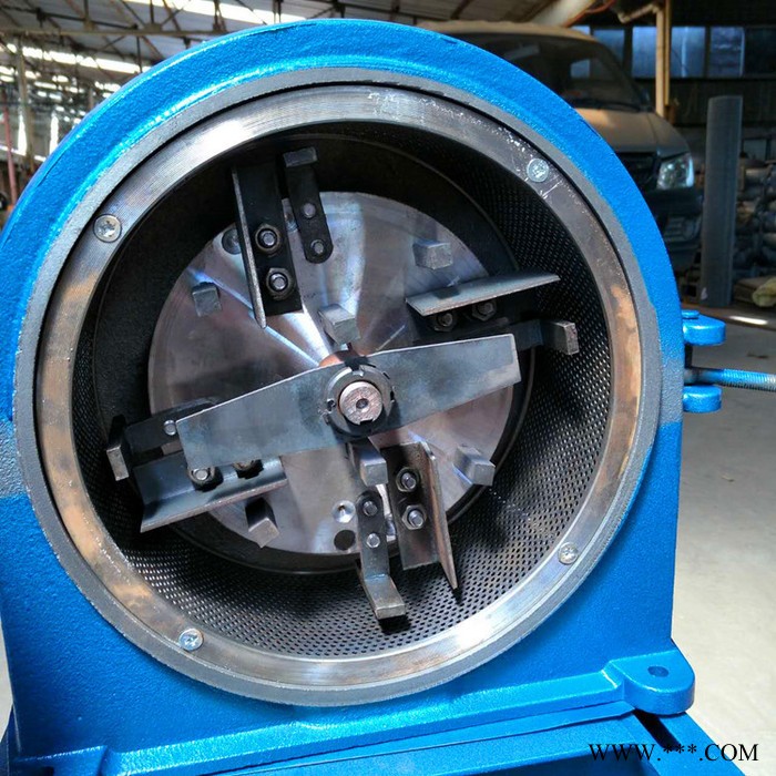 粮食加工打粉机 山药淀粉机使用视频  精磨操作视频  家用电鲜薯粉碎机图3