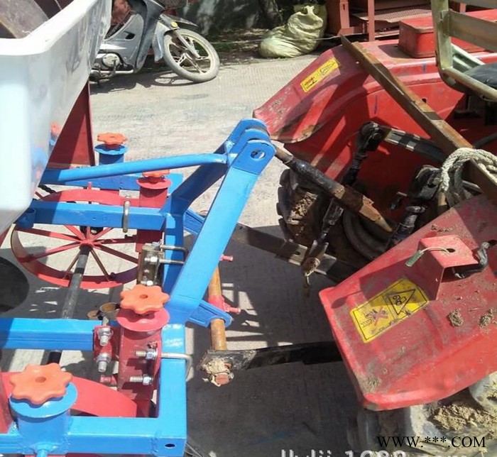 山药蛋种植机 施肥播种覆膜机 蔬菜籽起垄播种机图3