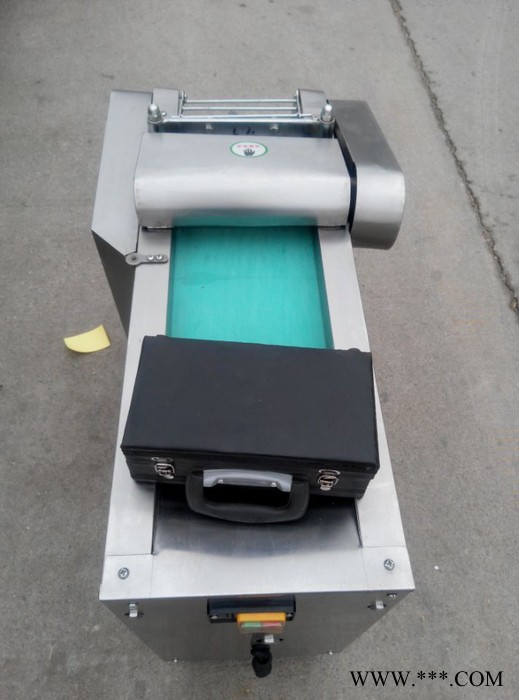 食堂专用土豆切丝机型号 不锈钢山药切片机 狼牙土豆切丝机视频图5