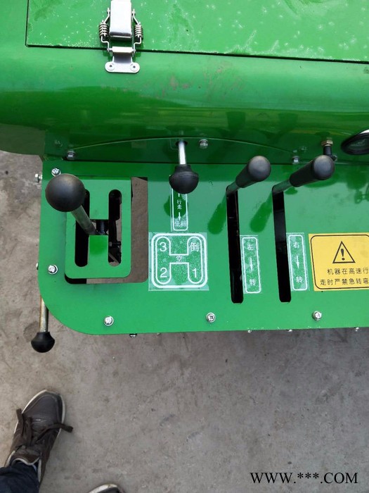 新型履带式苗圃除草回填机 山药大葱开沟起垄机 全自动履带田园管理机图3