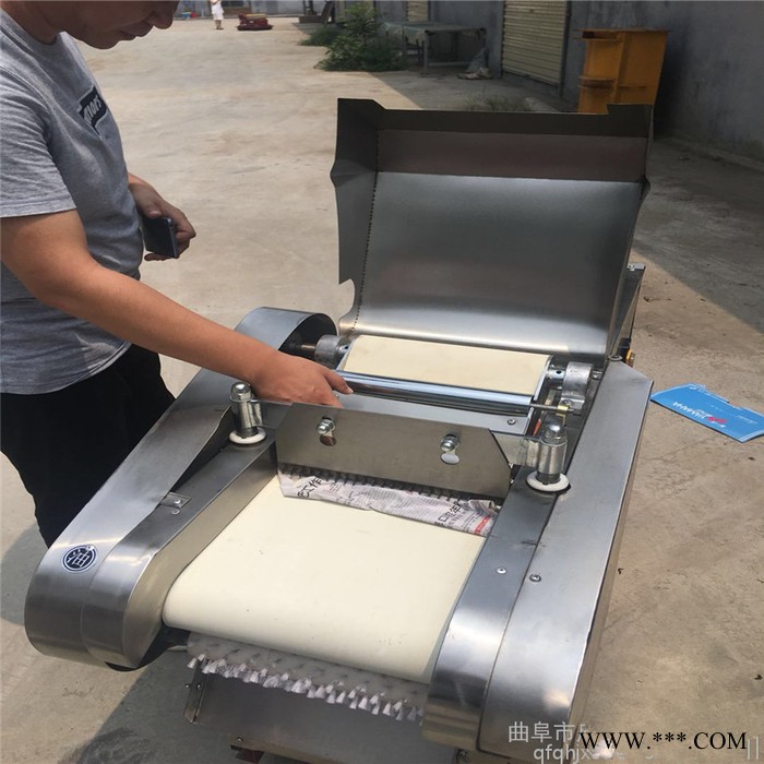 佳鑫2019新款山药切片机   调制凉菜专用胡萝卜切丁机  夏季烧烤用牛板筋切片机高清视频图5