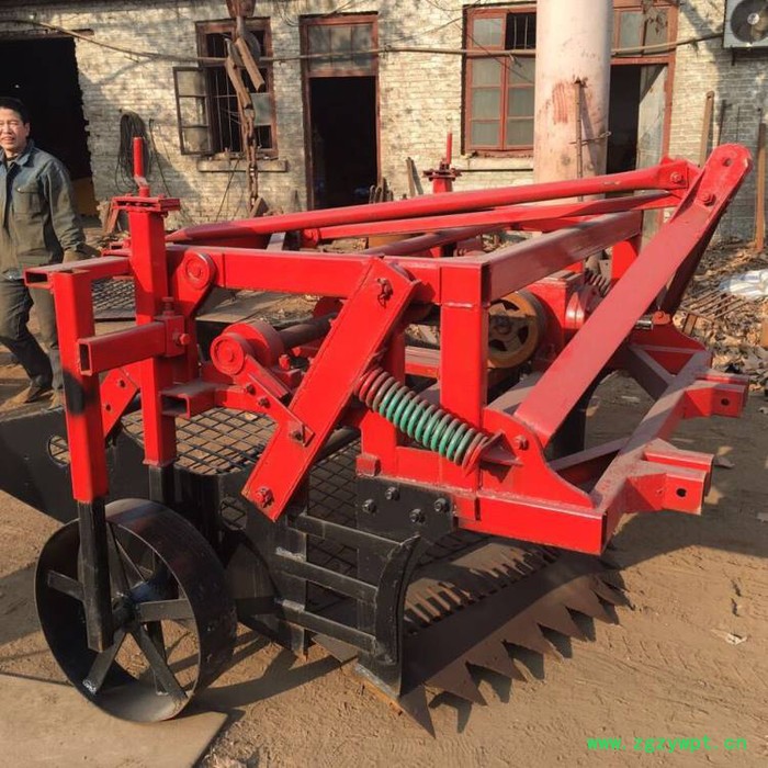 新款中药材挖掘机 根茎类药材起药机 元胡挖掘机 种植起垄机 黄芪种植机 甘草挖掘机价格图8