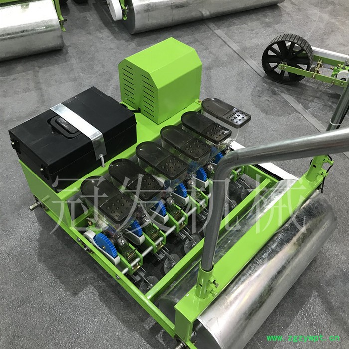 大葱精播机 冠发**滚筒元胡药材收获机 手推菜籽播种机图3