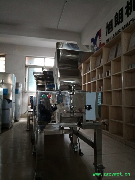 小型号破碎机，可定制龙胆草破碎机，380V电压破碎机图4