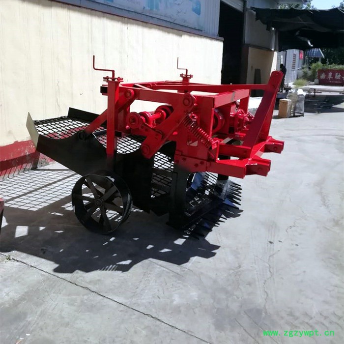 承德柴胡收获机/远志挖掘机销售价格 出药机 白毛根机器 玉竹收获机价格融兴图2