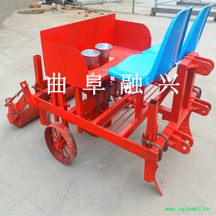 起丹参苗的机器 山东丹参种植机 丹参收获机厂家电话 防风 前胡收获机价格图8