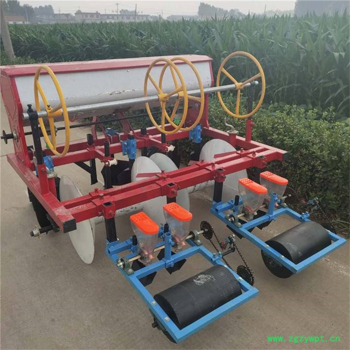 内蒙古白头翁精播机 宇晨七行谷子苜蓿草精播机 西洋参精量埋线机厂家图8