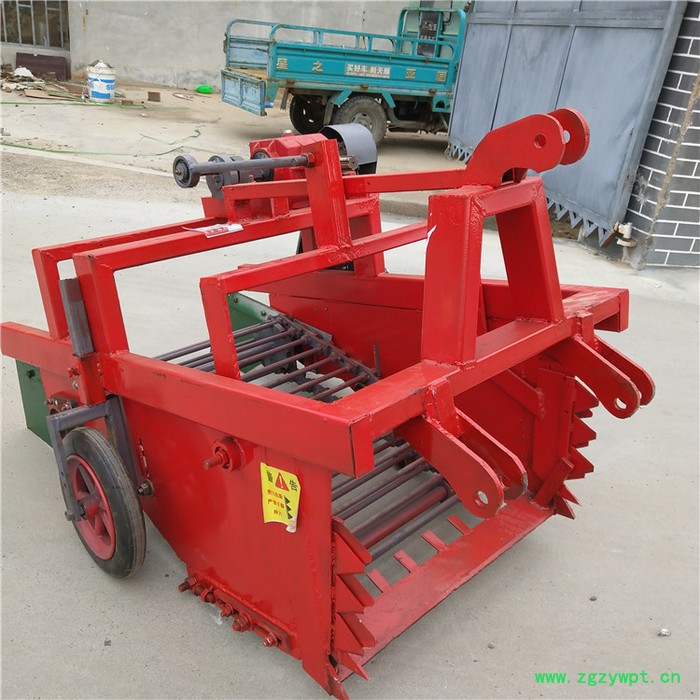 根茎中药材葛根收获机 手扶车带土豆马铃薯收获机 四轮带土豆收获机图3