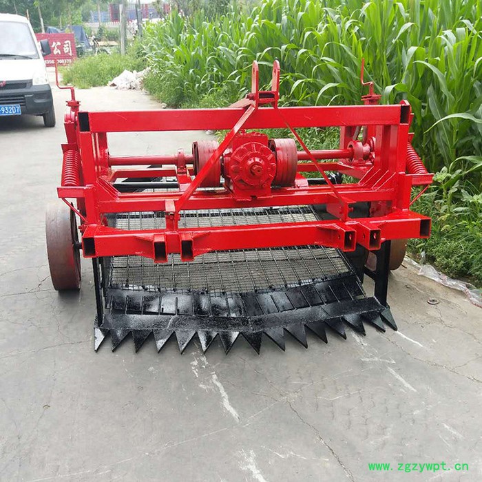 大黄起药机 甘草起药机 融兴 苦参收割机价格 丹参药材挖掘机出售图8