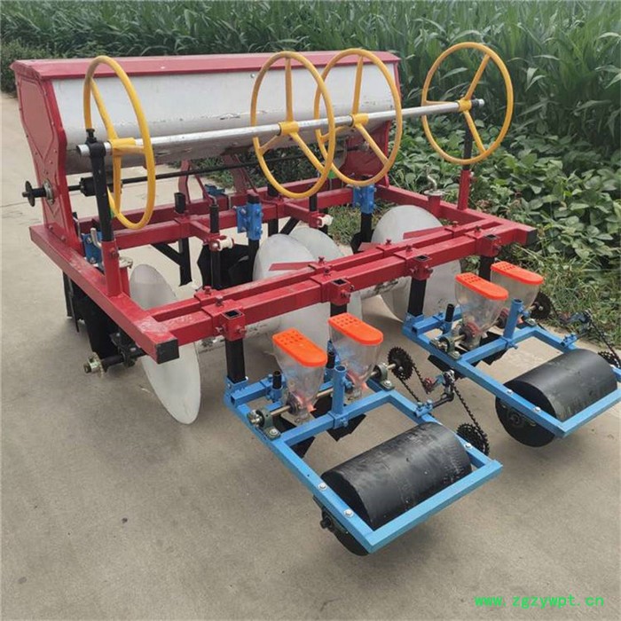 柴胡播种机 宇晨白芷条播机 射干播种机 哪有卖苦参精播机图2