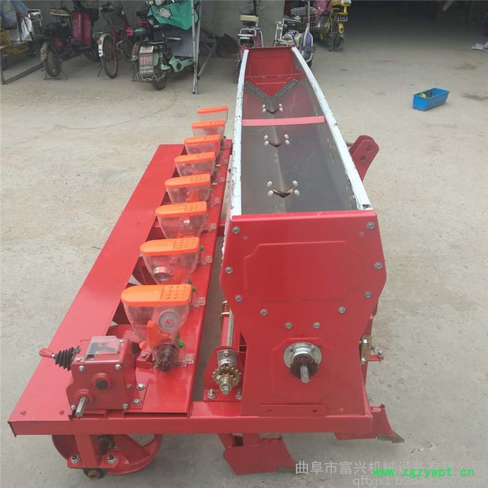 谷子高粱精播机 苦参中药材下种机 汽油手推式蔬菜播种机报价图8