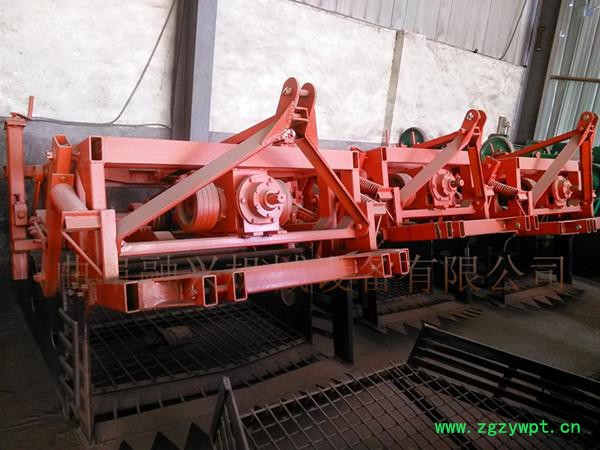 四平小根蒜收获机 芥梗收获机 桔梗药材收获机 人参收获机价格 四轮带苦参收获机 防风收获机图片图6