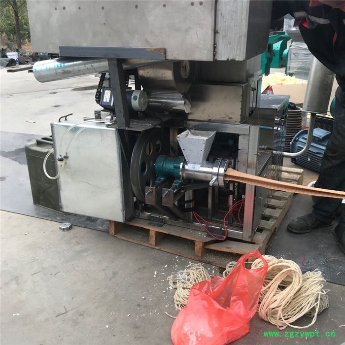 德州四缸不锈钢汽油麻花机赶会用 摩托三轮载 葛根藕粉酥机图3