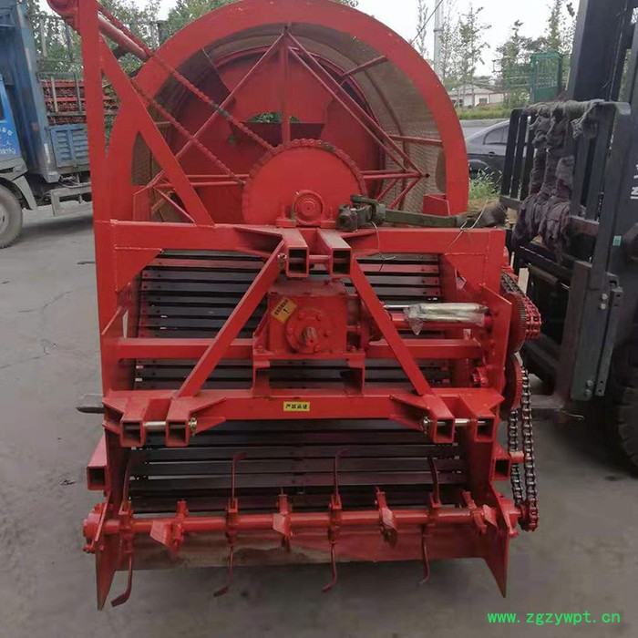 半夏收获机 麦冬起药机厂家 融兴 知母药材收获机 丹参收割机厂家图2