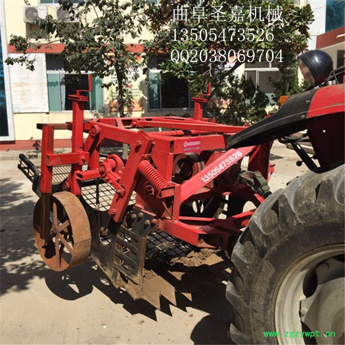 高效中药材挖掘机圣嘉制造 甘肃大型板蓝根收获机 知母药材起挖机订购热线图4