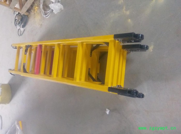 恒龙  铝合金梯    接触网检修梯   可折叠梯 便携式铝合金折叠梯  铝合金蜈蚣梯图2