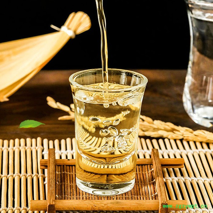 人参酒500ml瓶装男性滋丸产品批发补包装送礼鹿鞭酒可搭鹿宝膏片鹿茸血酒男性用滋补养生鹿泡酒料吉林产地鹿乡源人参酒图2