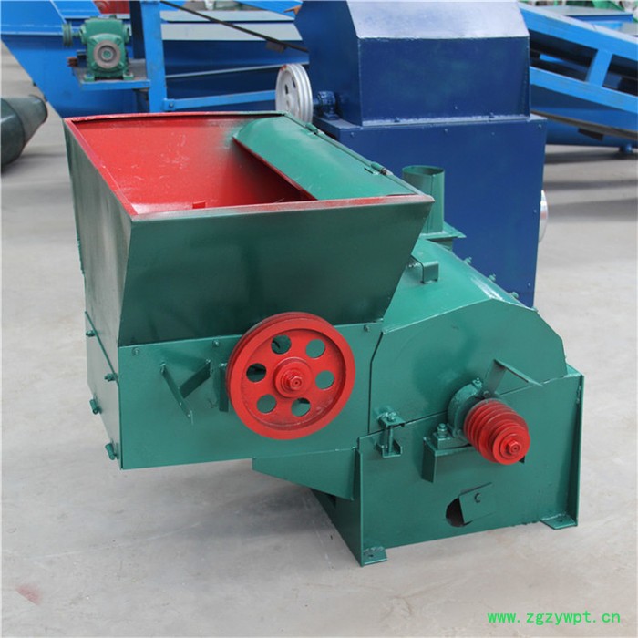 养殖专用中药齿盘粉碎机 中药材饲料颗粒机时产4吨锤片式粉碎机 坚固机身图6