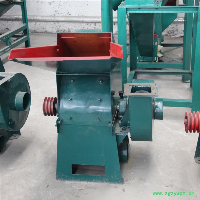 养殖专用中药齿盘粉碎机 中药材饲料颗粒机时产4吨锤片式粉碎机 坚固机身图7