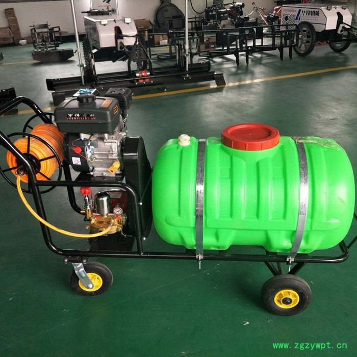 手持高压四轮打药机 300L果树高压喷雾打药用设备 远射程图5