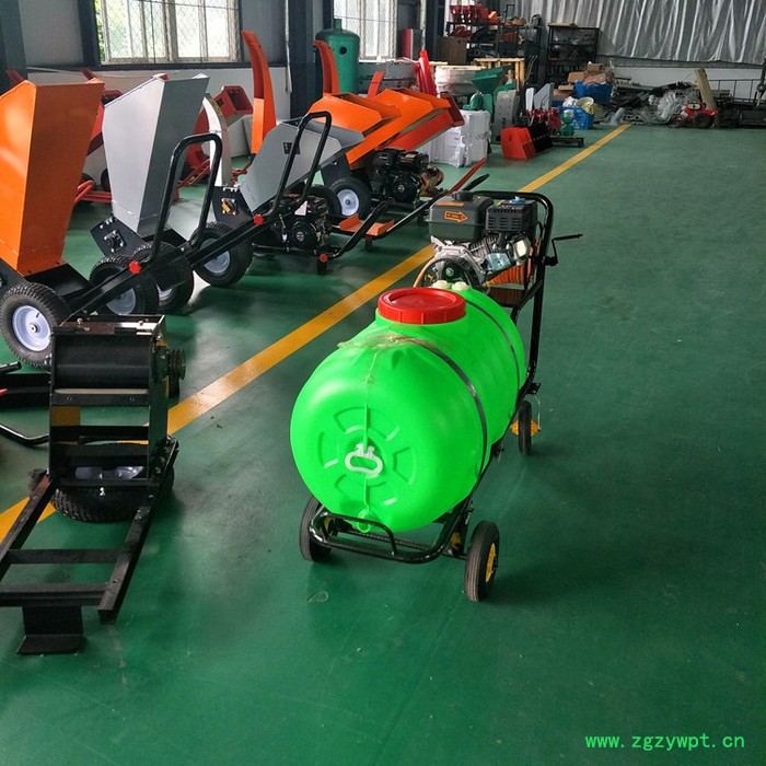 手持高压四轮打药机 300L果树高压喷雾打药用设备 远射程图2