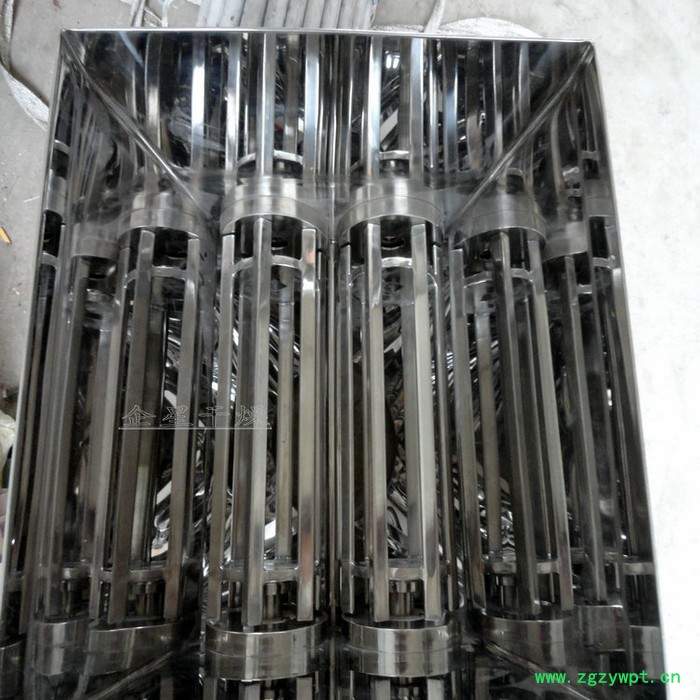 双辊摇摆颗粒机 药粉摇摆颗粒机 食品中药冲剂造粒设备 调味品制粒机图2