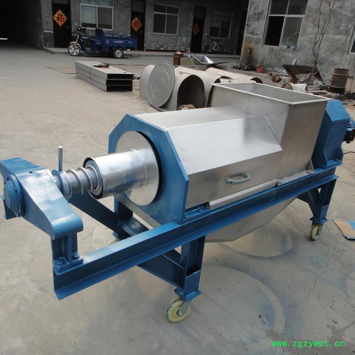 贵州毕节中草药渣螺旋压榨机药材固液分离设备、药渣脱水压榨机图3