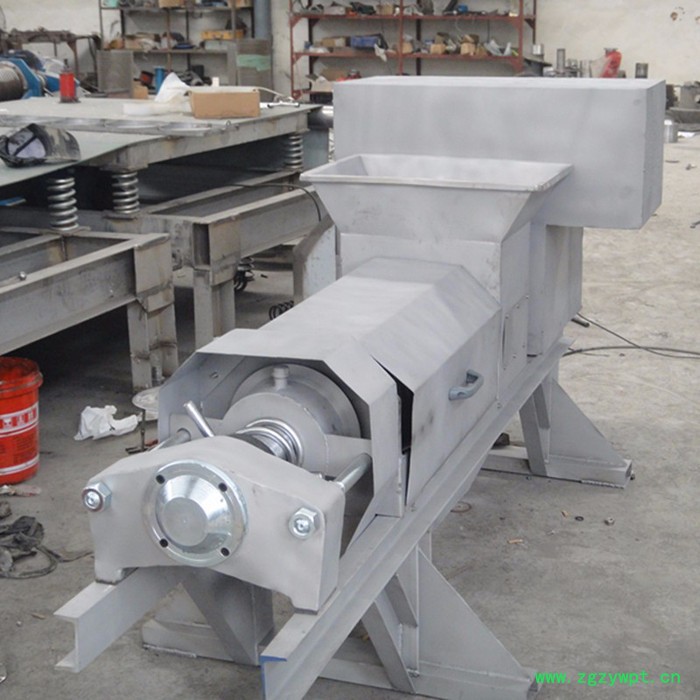 药渣榨汁机  药渣药材汁液萃取设备  中药渣中药材榨汁压榨机 药液萃取设备图2