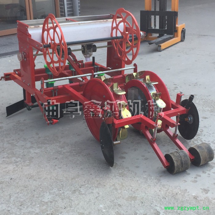 高茬秸秆免耕播种机牧草中药材汽油播种机免间苗玉米播种机图2