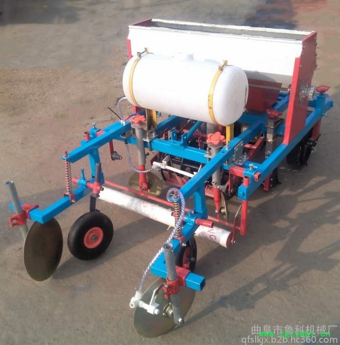 蔬菜播种机 起垄播种施肥覆膜一体机鲁科药材苜蓿草播种机图6