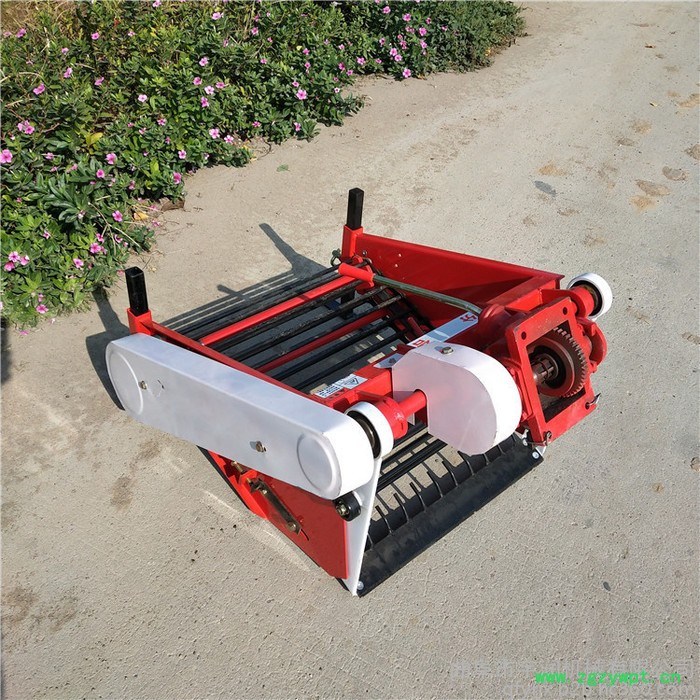 宇润    土豆杀秧机 中药材收获机 四轮红薯收获机厂家图7