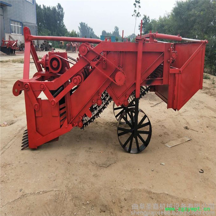 圣嘉多功能药材播种机厂家 1.5米宽黄芪药材起挖机价格 甘肃甘草苍术加深型药材收获机图3