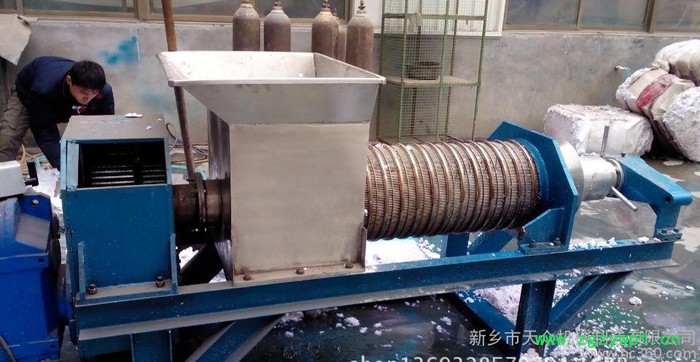 广西压榨机新鲜药材固液分离设备、药渣药材螺旋榨汁机机、螺旋挤干机性能稳定质量三包 压滤脱水设备图7