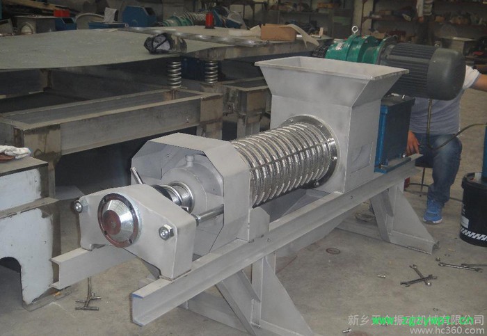 天众压榨机厂家现货中药材脱水螺旋压榨机、中药渣榨汁螺旋挤干机专业生产厂家大小产量型号齐全 压滤设备图5