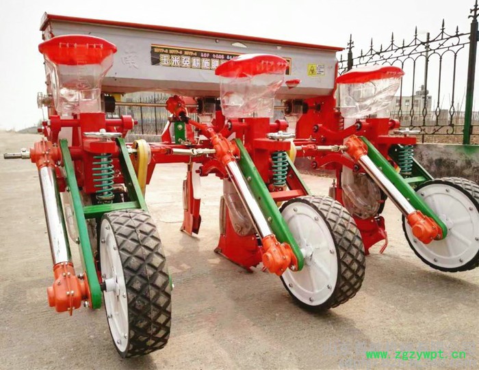 富兴机械生产蔬菜播种机 谷子精播机 拖拉机牵引苜蓿药材播种机厂家