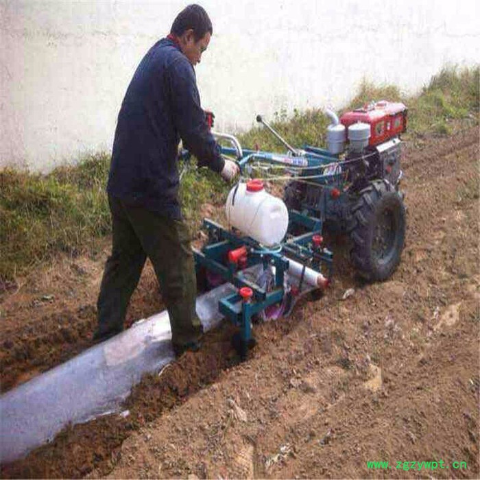 谷子喷药覆膜机 药材覆膜机 长期供应花生覆膜播种机图4