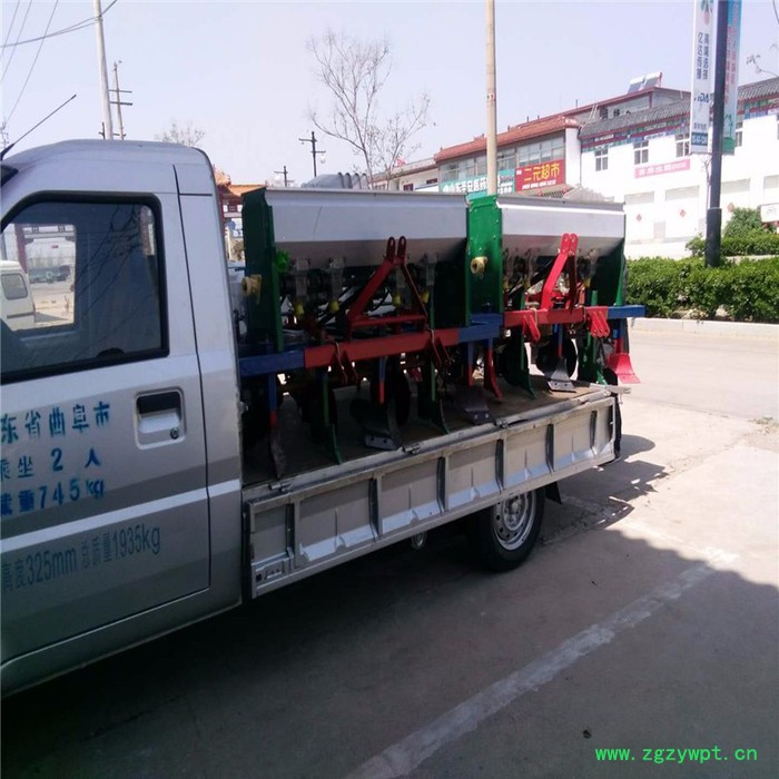 谷子喷药覆膜机 药材覆膜机 长期供应花生覆膜播种机图7