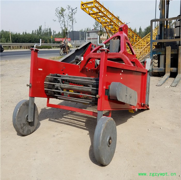 土豆播种机红薯收获机花生收获机手扶拖拉机用收获机药材收获机图6