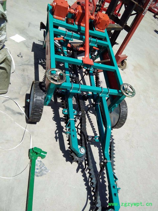 全自动中药材收获机花生收获机红薯收获机图8