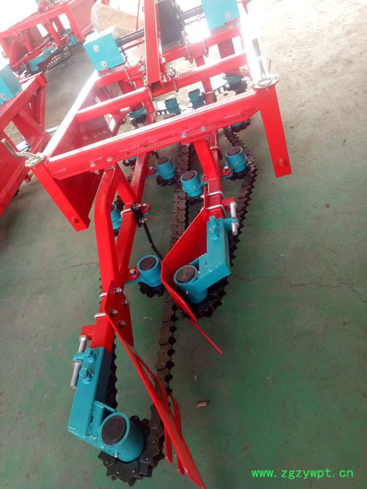 东北 根茎药材收获机 根茎药材收获机东北 根茎药材收获机 韭菜收割机 甘肃马铃薯收割机图2