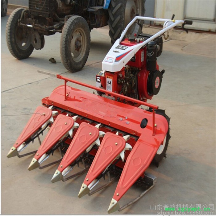 富兴机械生产手扶式牧草割晒机 一边倒药材收割机 汽油苜蓿草割晒机厂家图3