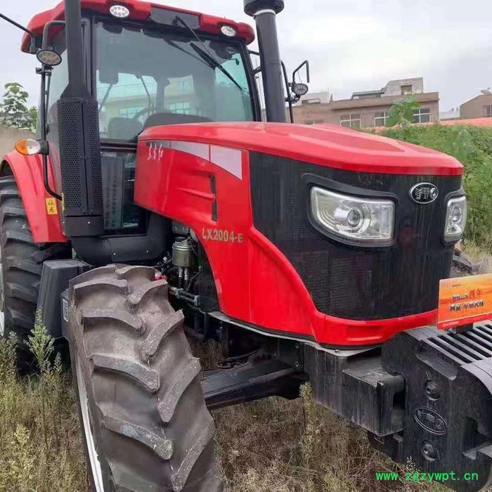 东方红2004六缸柴油电喷拖拉机 双油箱配置的拖拉机 微爬档可带药材收获机图2