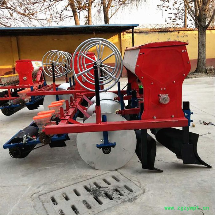 河北胡萝卜起垄播种机 华晨药材垄上播种机 HC-BZJ芥蓝生菜播种机图7