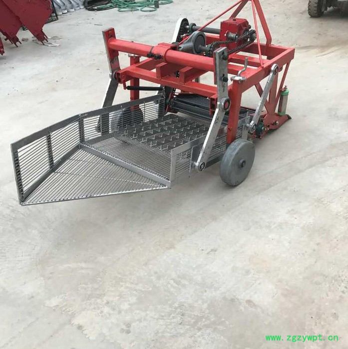 农康HS-800 链条式花生收获机 单杠四轮前置大蒜收获机 震动筛式螺丝菜收割机 厂家**新款药材收图5