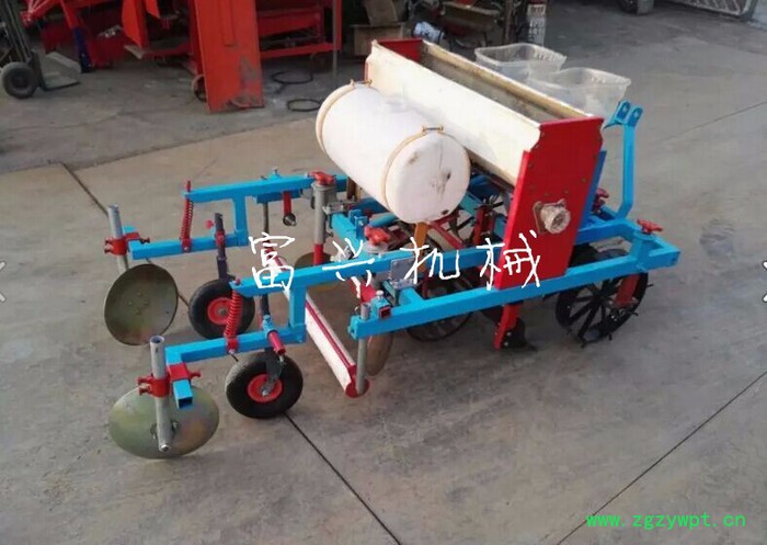 拖拉机玉米覆膜机 药材覆膜机供应商 小四轮花生覆膜播种机图2